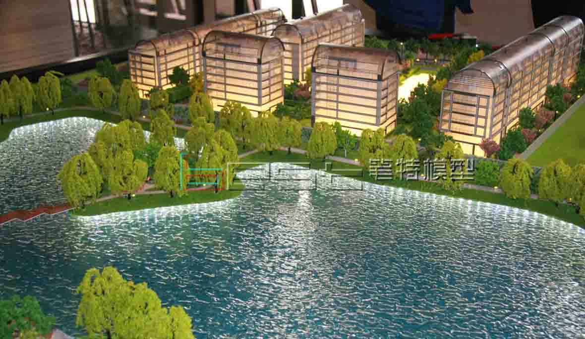 <a href='#link'></a>